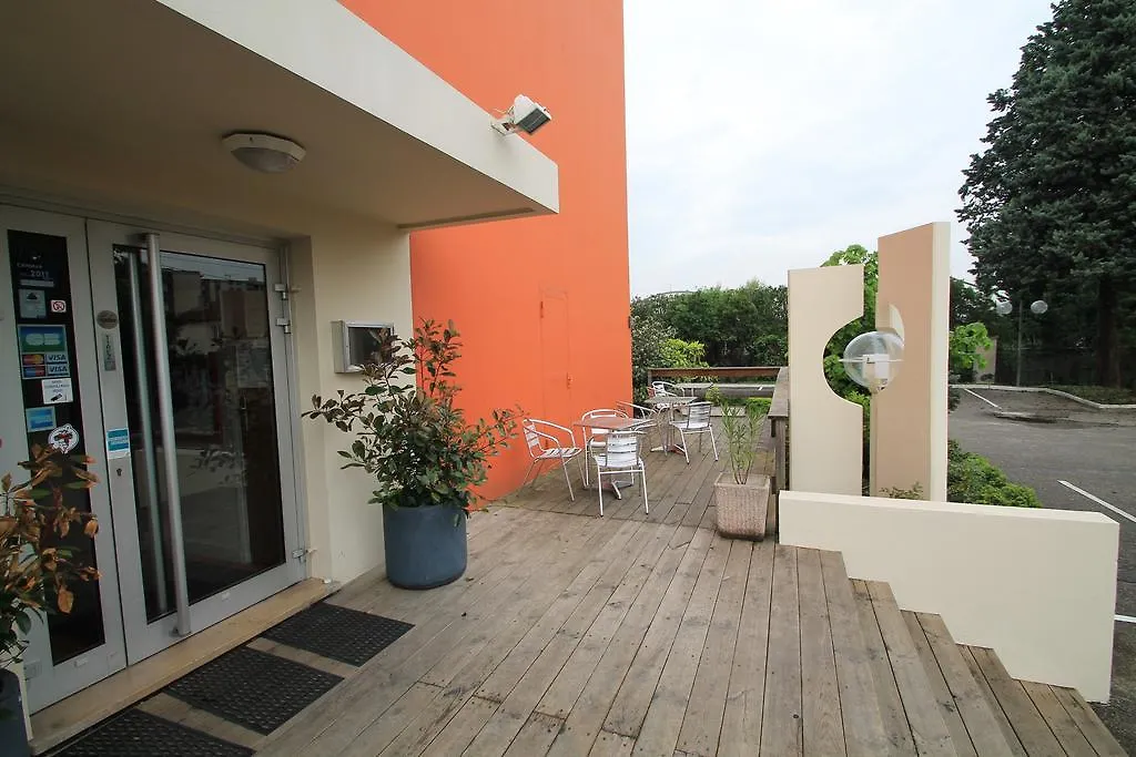 Adonis Lyon Est Hotel Artys Saint-Priest-en-Jarez