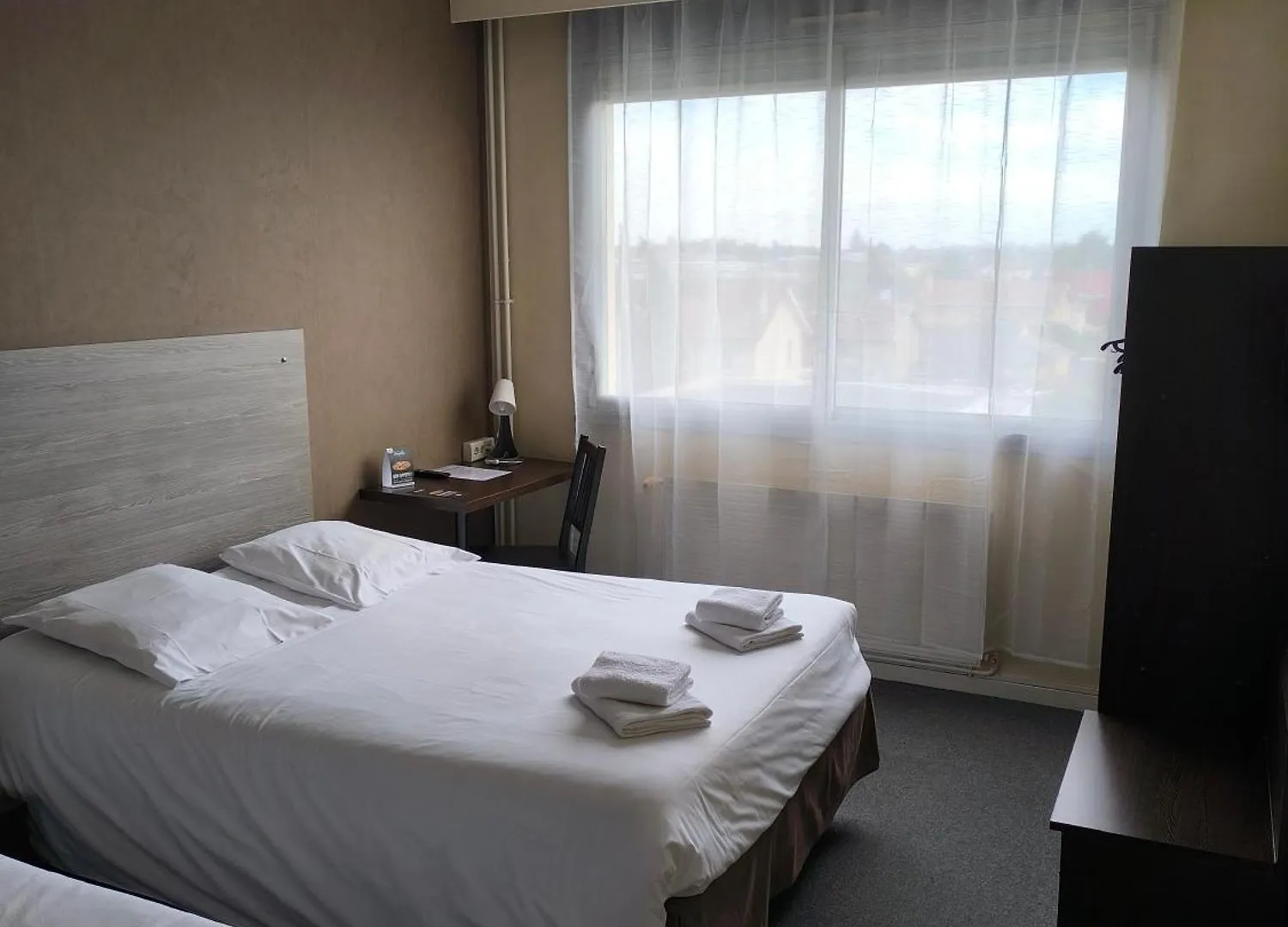 Adonis Lyon Est Hotel Artys Saint-Priest-en-Jarez 3*,  Frankrijk