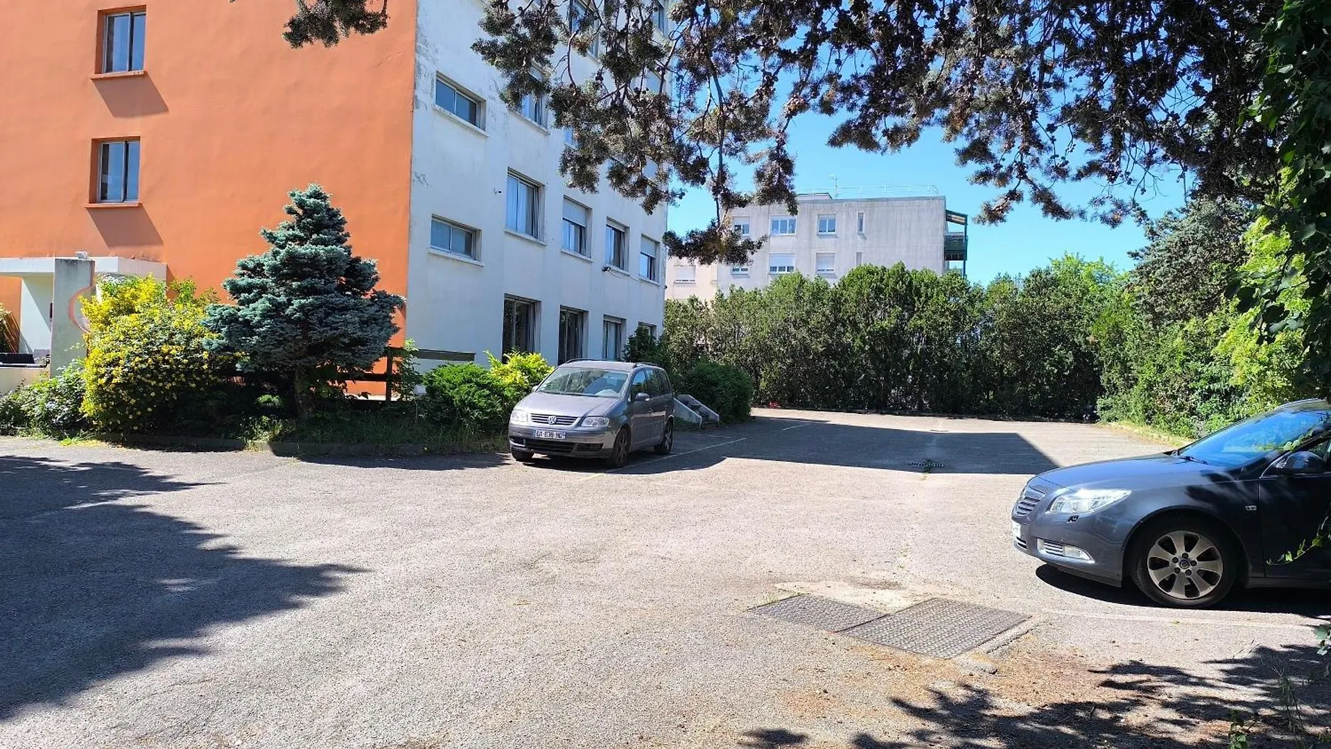 Adonis Lyon Est Hotel Artys Saint-Priest-en-Jarez