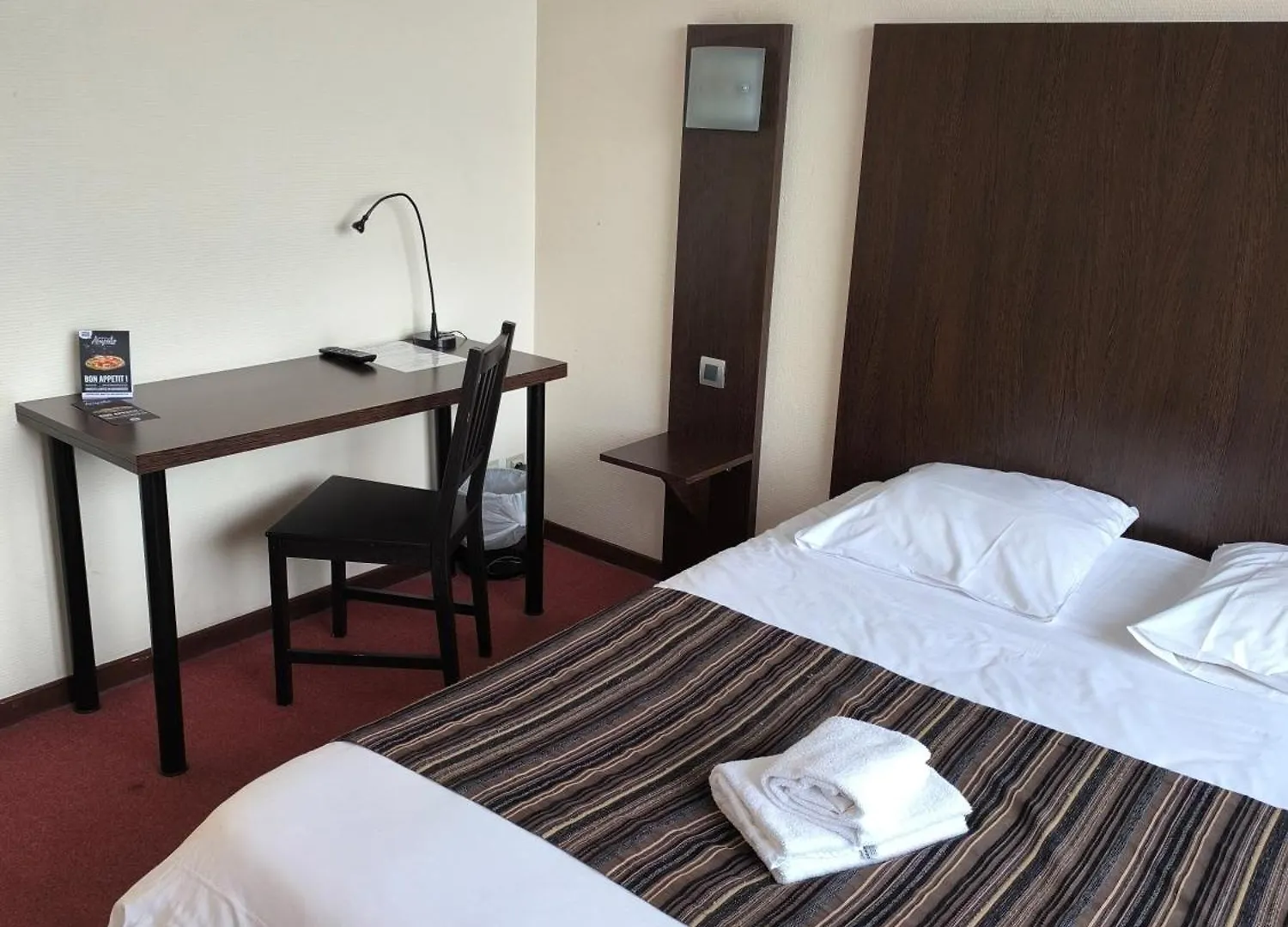 Adonis Lyon Est Hotel Artys Saint-Priest-en-Jarez