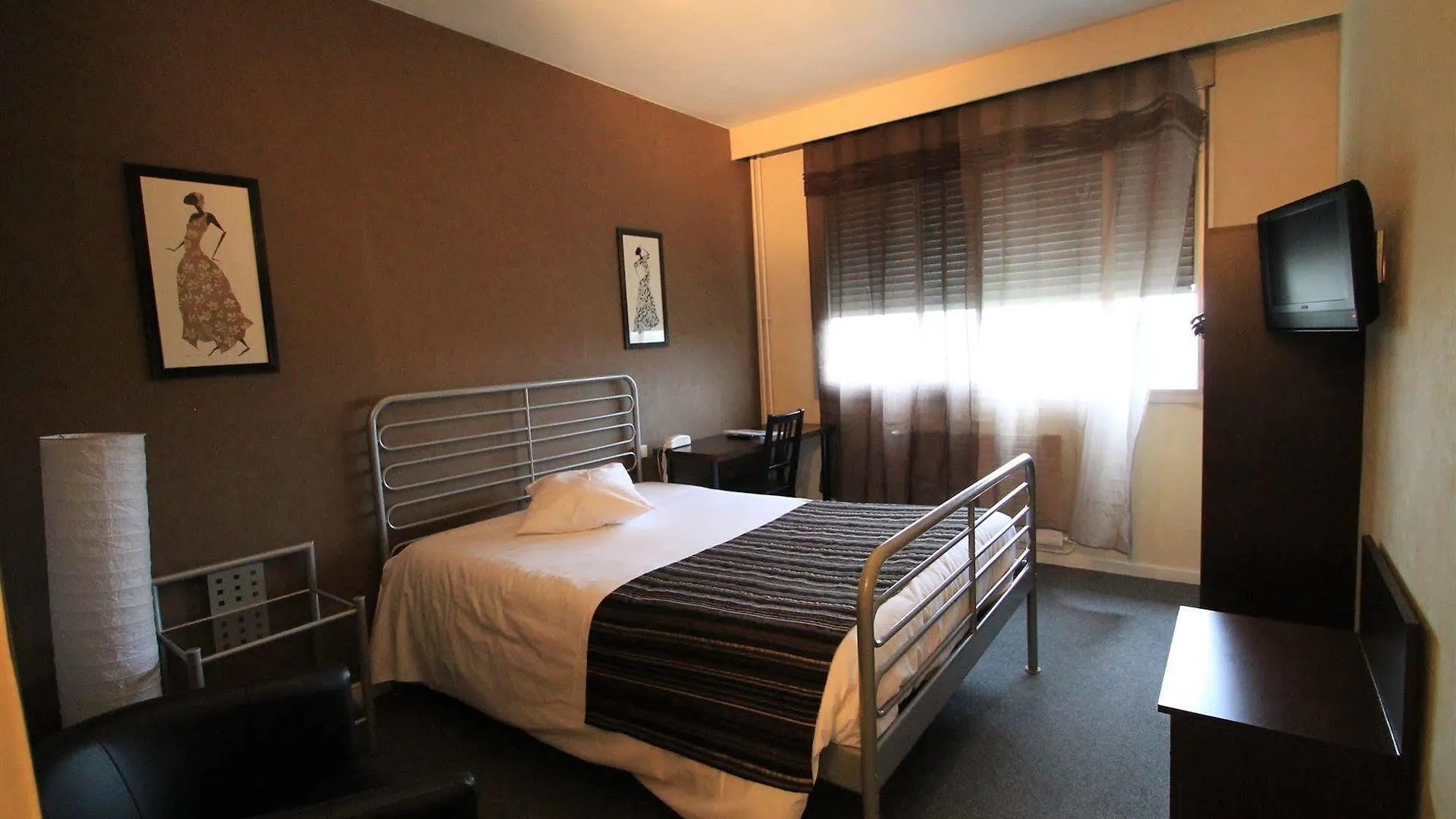 *** Hotel Adonis Lyon Est Hôtel Artys Saint-Priest-en-Jarez Frankreich