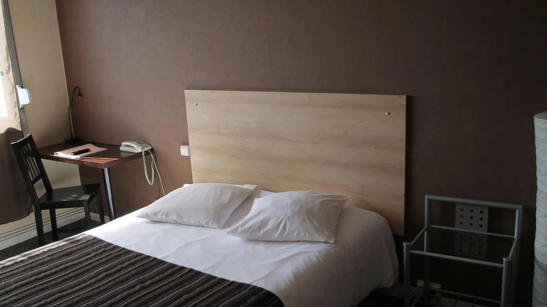 Adonis Lyon Est Hotel Artys Saint-Priest-en-Jarez 3*,  France